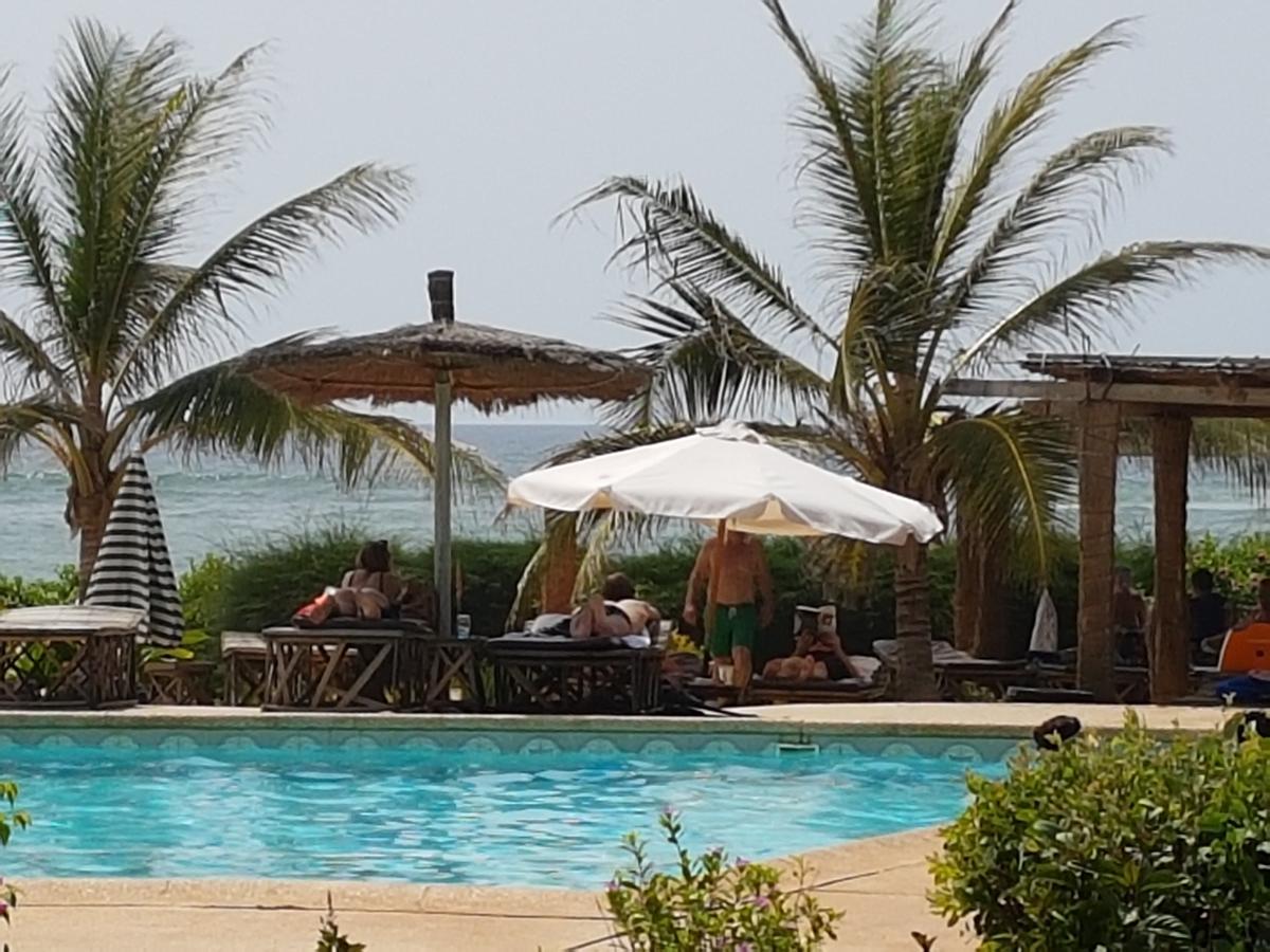 Hôtel Terre d'Afrique à Popenguine Extérieur photo